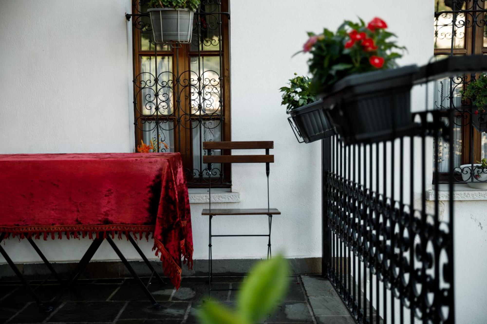 Boutique Hotel Musee Gjirokaster Exterior photo